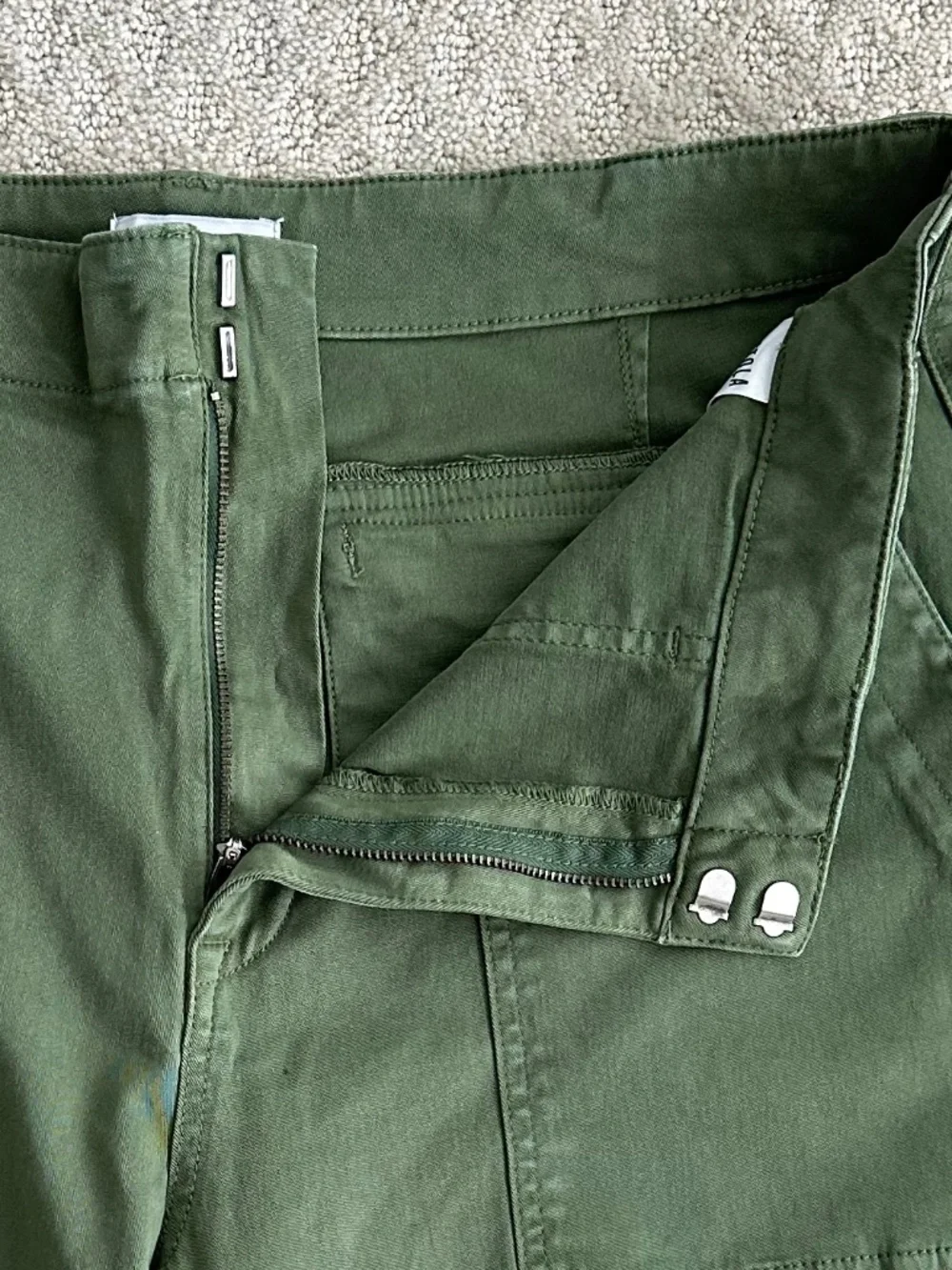 PISTOLA Sophia Wide Leg High-Rise Utility Pant Basil 33/US 16 Stretch Casual NWT - Picture 5 of 16